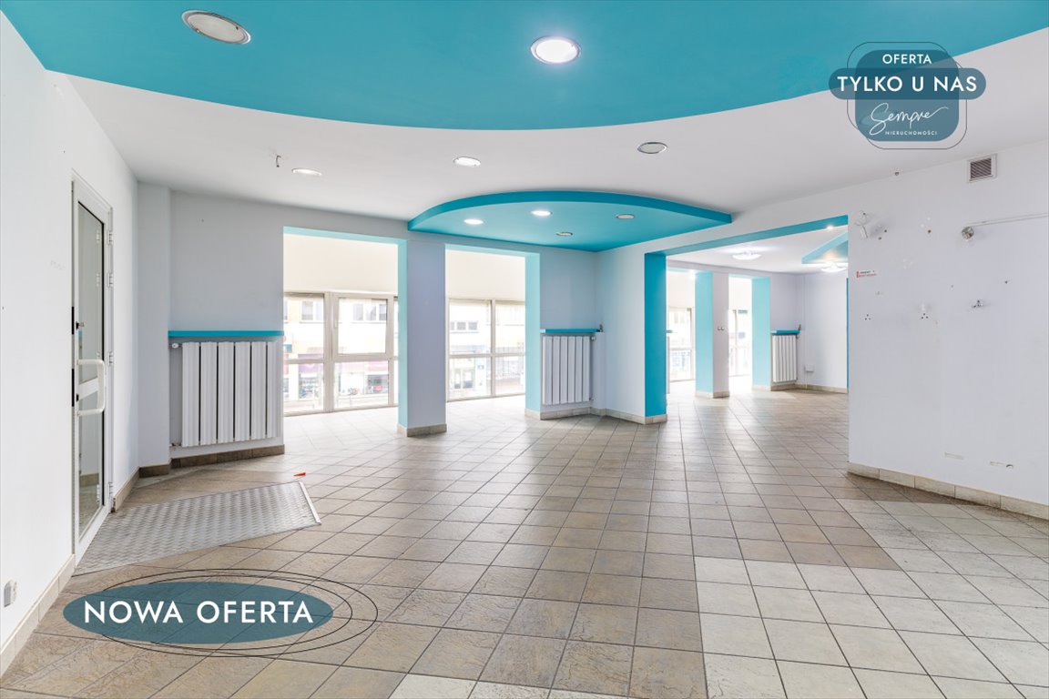 Przestronny lokal 235 m² z dużymi witrynami na Aleji Pokoju Sieradz, Aleja Pokoju  235m2 Foto 1