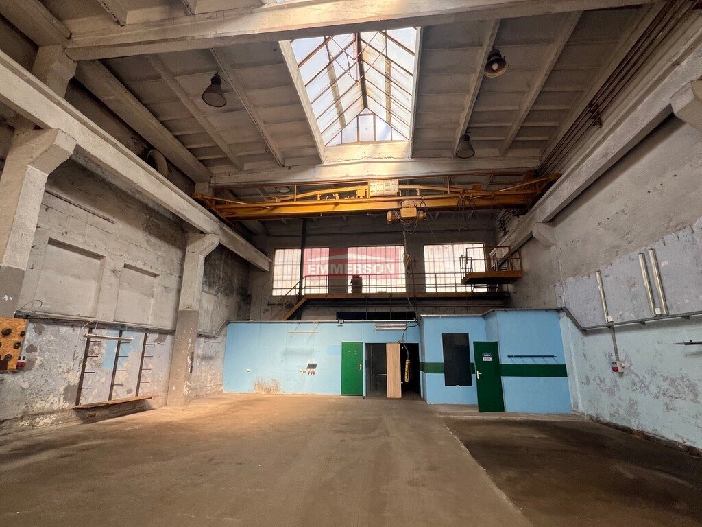 Hala magazynowa 360 m² z biurami i suwnicą w Skawinie Skawina  360m2 Foto 1