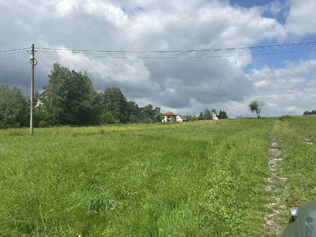 Do sprzedania działka 16,64 ar z widokiem na góry w Wadowicach Chocznia  1 600m2 Foto 1