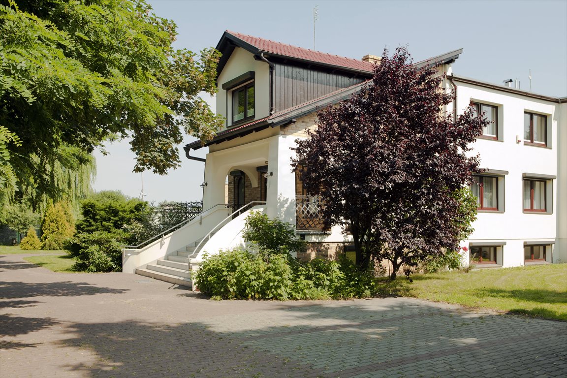 Dom na sprzedaż Lwówek, Nowotomyska 33 328m2 Foto 1 Dom na sprzedaż Lwówek, Nowotomyska 33 328m2 Foto 1