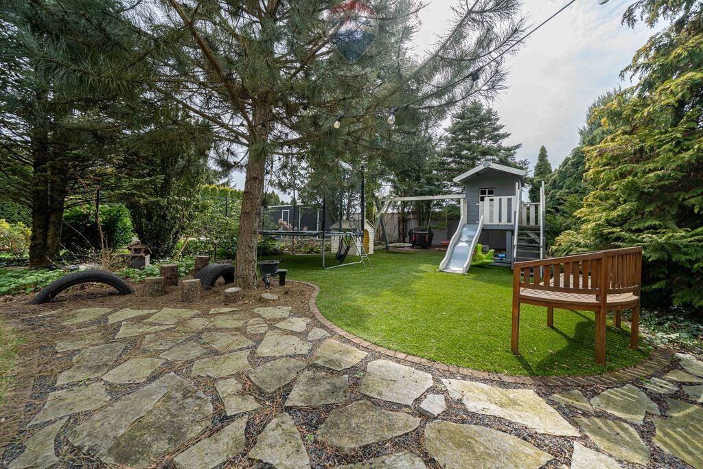 Przestronny dom 287 m² z garażem, blisko szkół i sklepów Skórzewo, Trzmiela  287m2 Foto 1