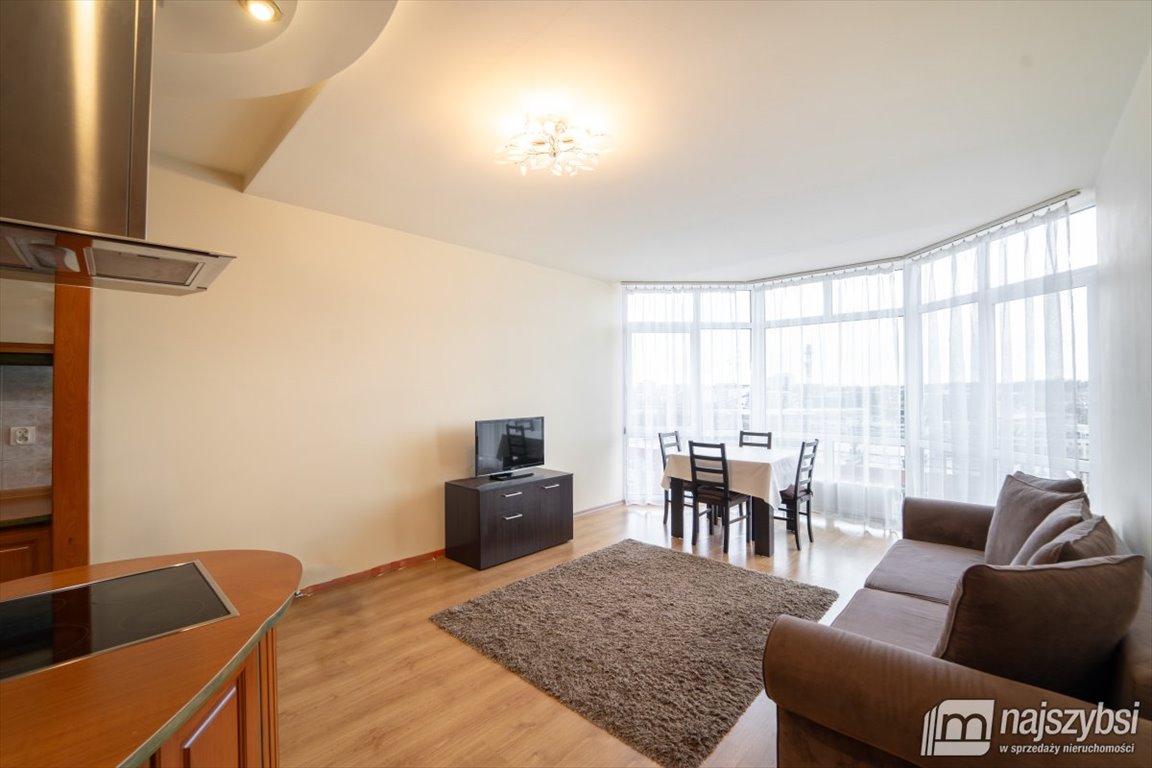 Przestronne 42 m2 z balkonem - blisko morza i centrum Kołobrzeg, Miasto  42m2 Foto 1
