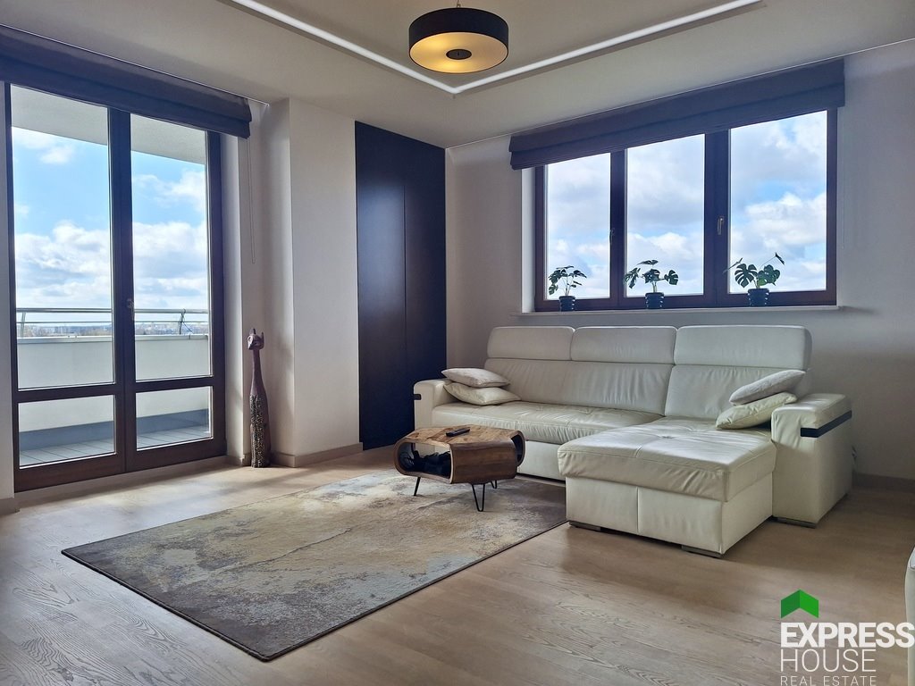 Luksusowy apartament 73 m² z pięknym widokiem i miejscami parkingowymi Białystok, Białostoczek, Al. 1000-lecia Państwa Polskiego  73m2 Foto 1