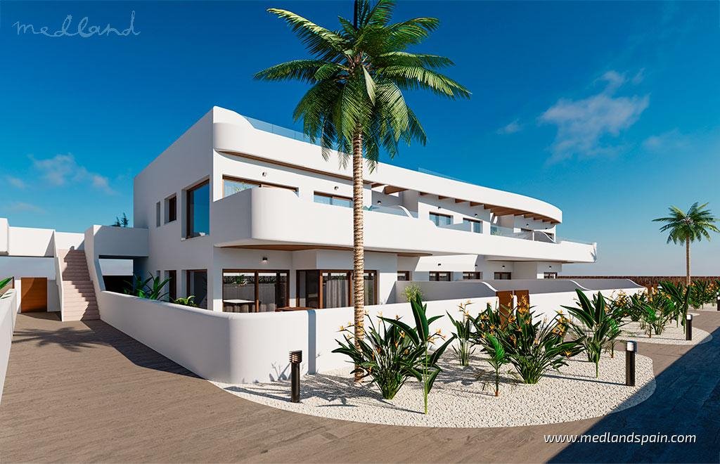 Nowoczesne mieszkania z tarasem blisko plaży w Los Alcázares Hiszpania, Los Alcázares  65m2 Foto 1