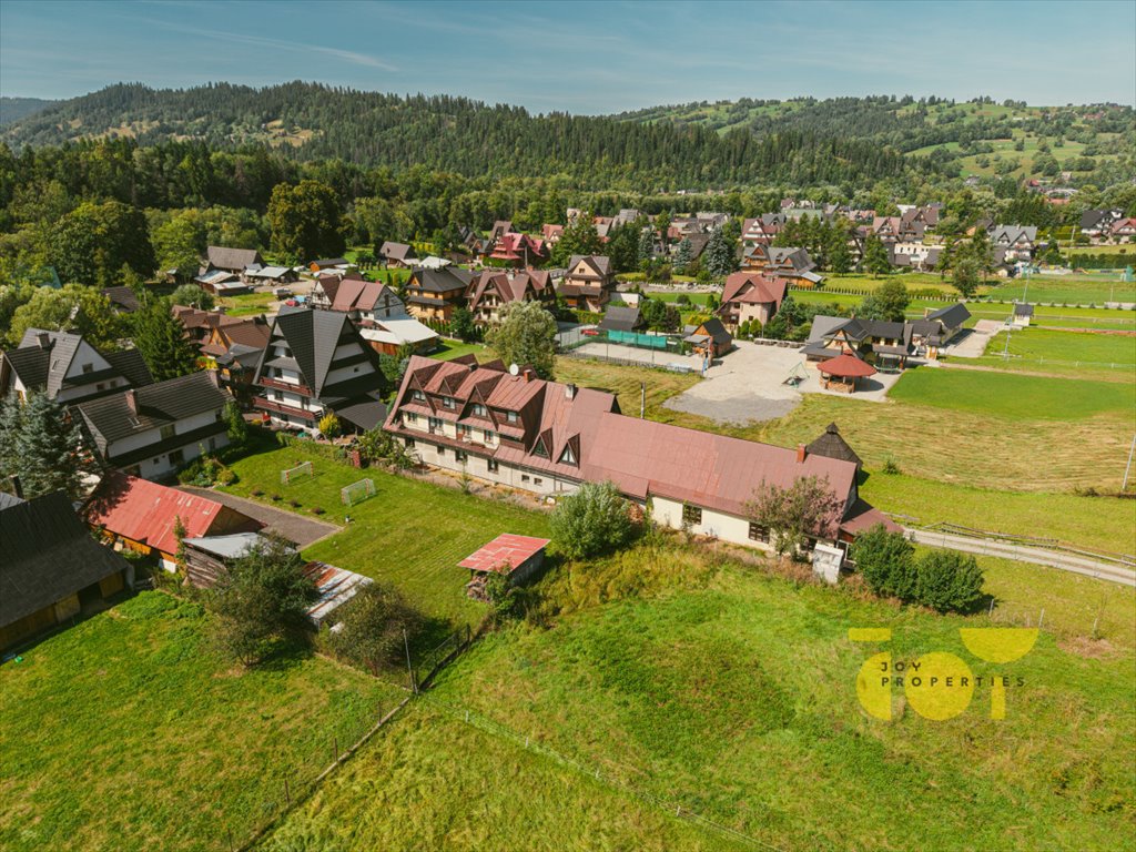 Góralski dom z 16 pokoi i dużym potencjałem inwestycyjnym Poronin, Tatrzańska  1 731m2 Foto 1