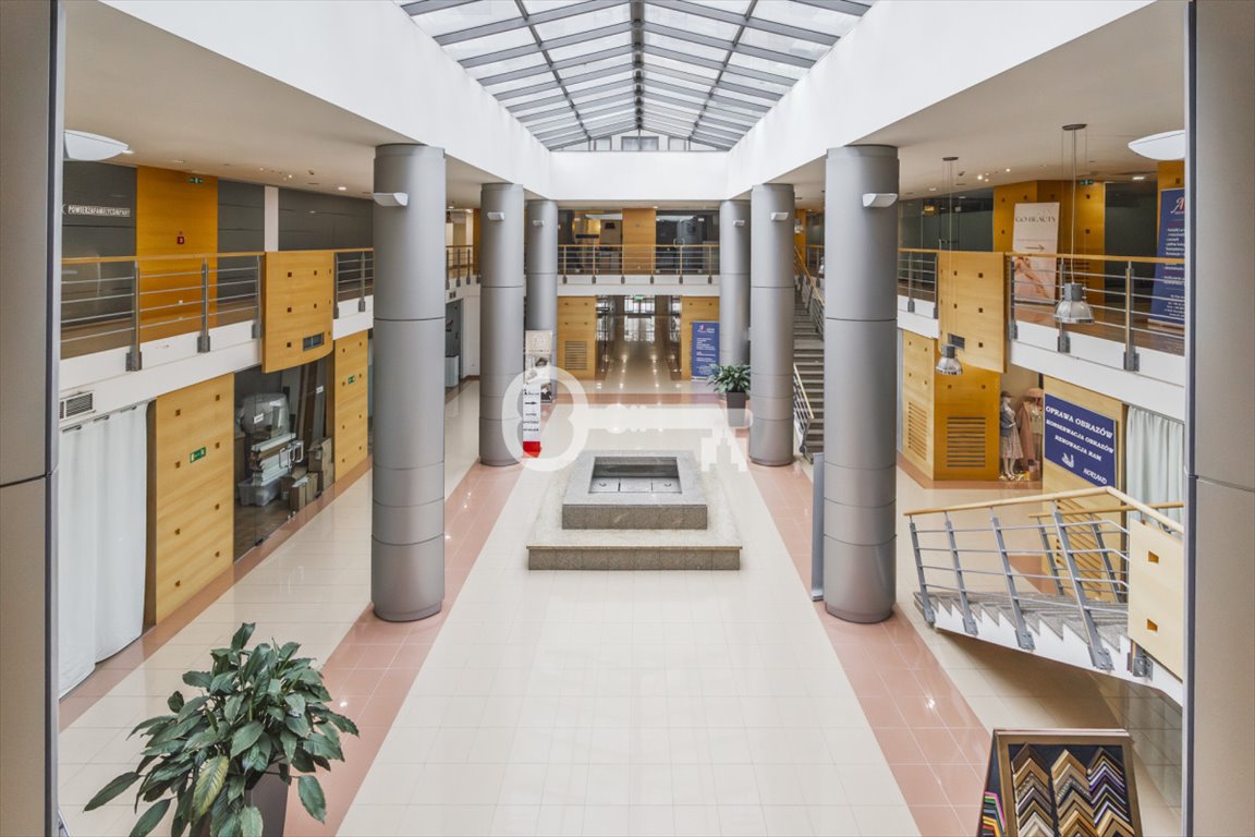 Lokal użytkowy na sprzedaż Warszawa, Zwycięzców  257m2 Foto 1