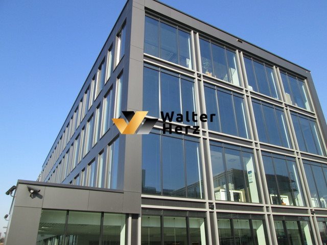Nowoczesny kompleks biurowy 522 m² z restauracjami i usługami Warszawa, Włochy, Krakowiaków  522m2 Foto 1