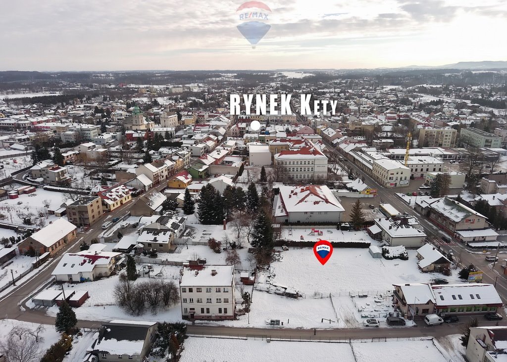 Działka inwestycyjna w centrum Kęt, 1940 m², media, rozbiórka Kęty  1 940m2 Foto 1