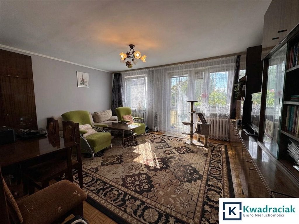 Na sprzedaż przestronne 3-pokojowe mieszkanie 56 m² z balkonem w Krośnie Krosno, Wojska Polskiego  56m2 Foto 1