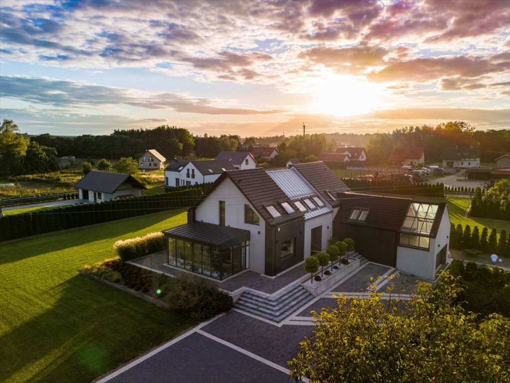 Ekskluzywny dom 330 m2 w Dolinie Baryczy z sauną i strefą rozrywki Milicz  330m2 Foto 1