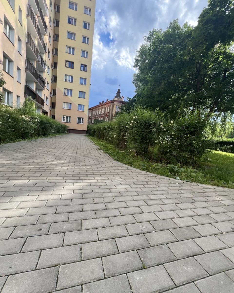 Mieszkanie dwupokojowe na sprzedaż Bielsko-Biała, Romana Dmowskiego  44m2 Foto 3