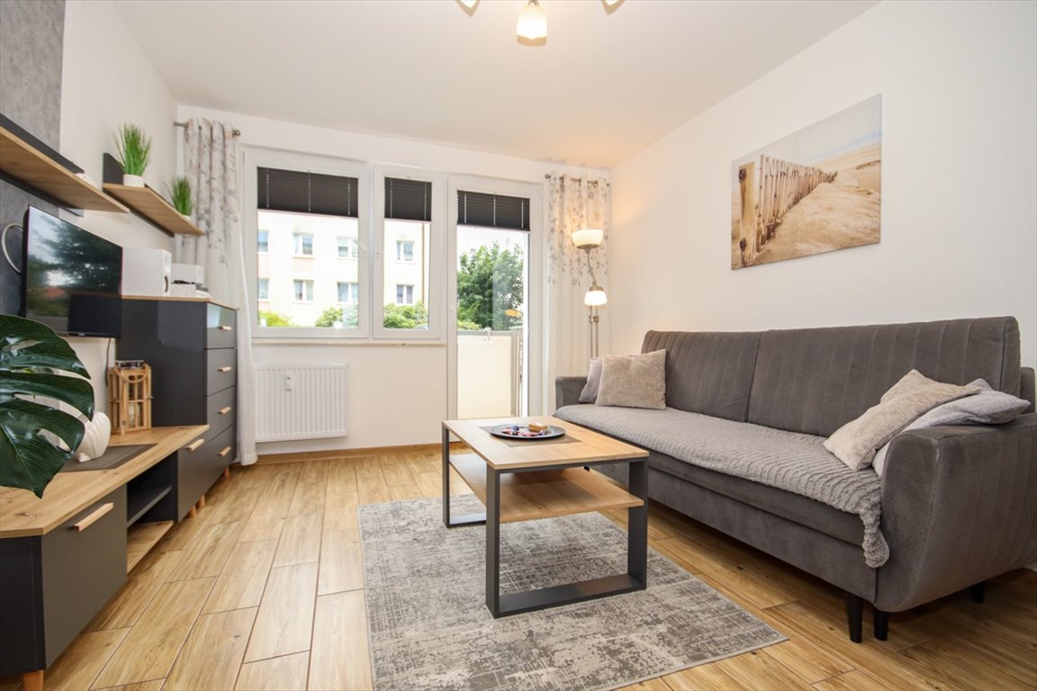 Mieszkanie dwupokojowe na wynajem Ustka, Grunwaldzka  35m2 Foto 1