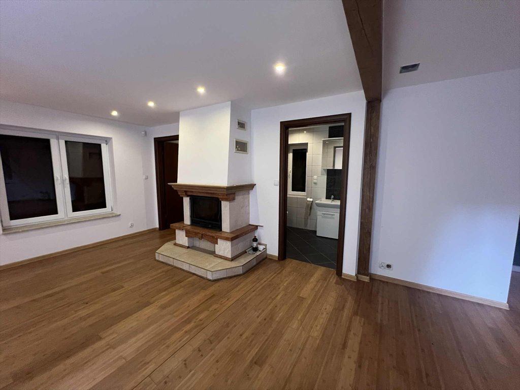 Urokliwy dom letniskowy na Kaszubach z garażem i dużym potencjałem Potęgowo  130m2 Foto 1