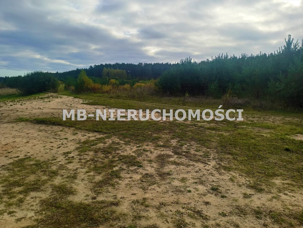 Sprzedam działkę 1398 m² pod lasem z mediami w Giedajtach Giedajty  1 398m2 Foto 1