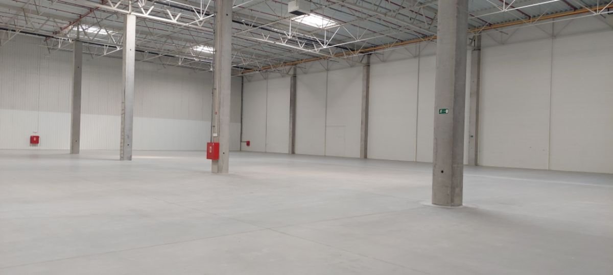 Magazyn na wynajem Łubna  8 100m2 Foto 1