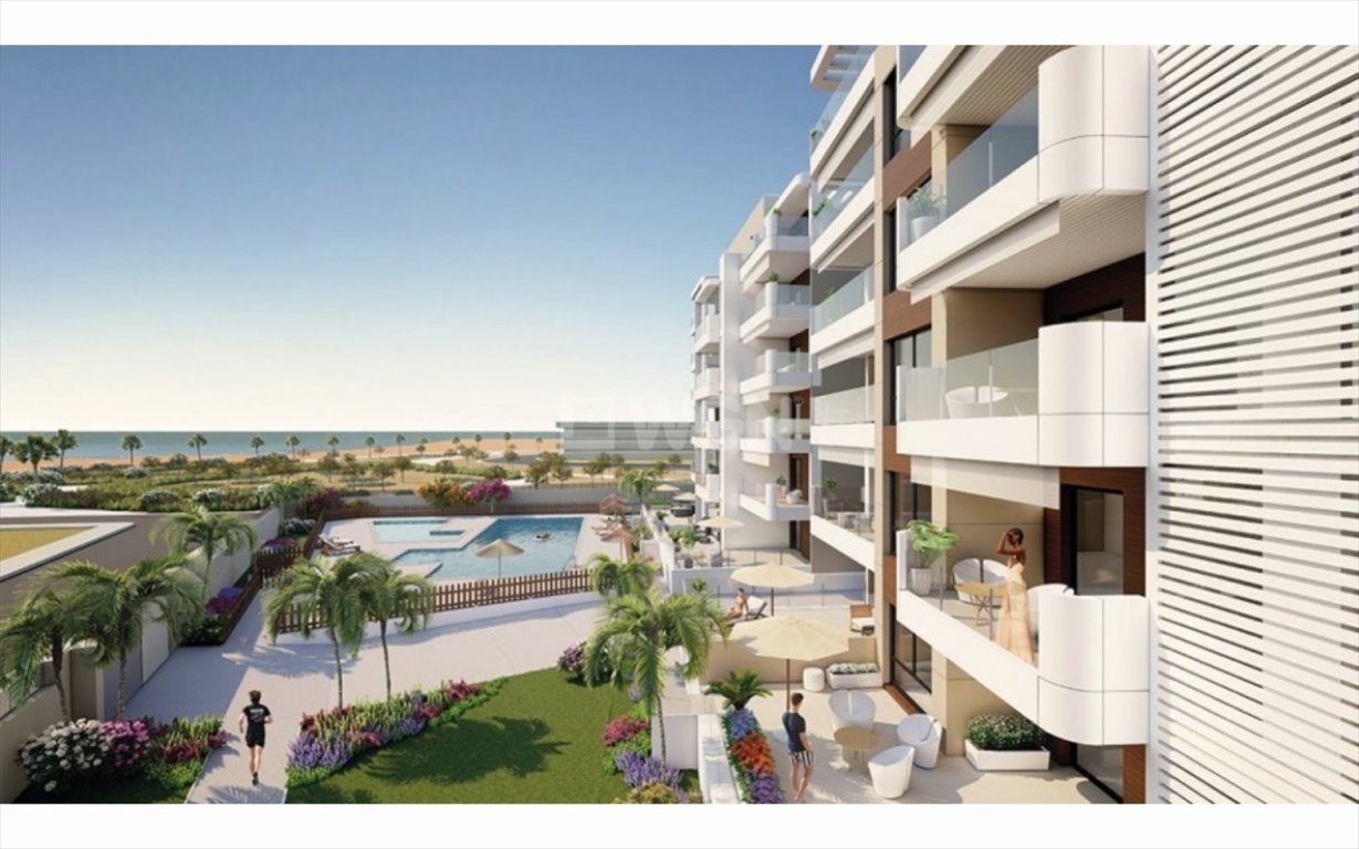 Mieszkanie czteropokojowe  na sprzedaż Hiszpania, Mil Palmeras, Mil Palmeras, 100 m od plaży!  77m2 Foto 2