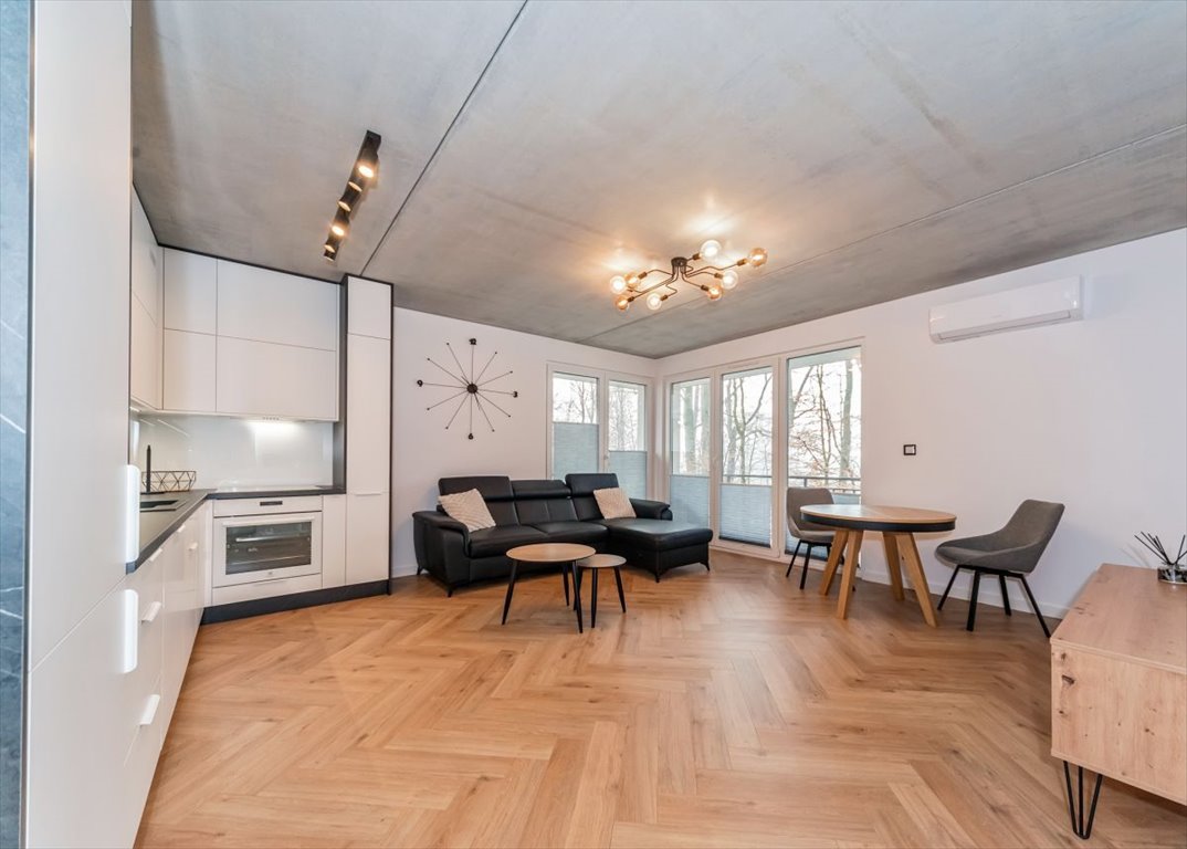 Mieszkanie trzypokojowe na sprzedaż Czechowice-Dziedzice, Legionów  56m2 Foto 1