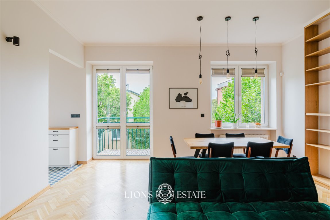 Klimatyczne 49 m² z balkonem w przedwojennej kamienicy zapraszam Warszawa, Śródmieście Solec, Rozbrat  49m2 Foto 1