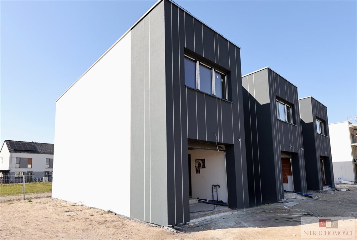 Segment środkowy z ogródkiem 576 m², garaż, blisko Opola Zawada  123m2 Foto 1