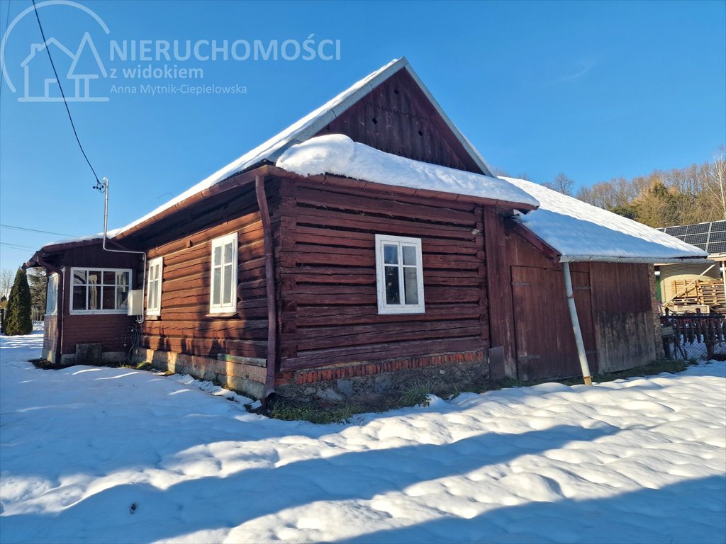 Urokliwy drewniany dom 106 m2 z garażem i dużą działką Binarowa  106m2 Foto 1