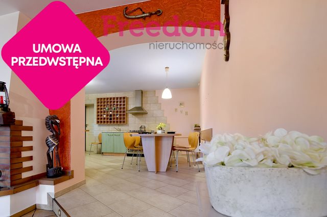 Dom na sprzedaż Starowa Góra, Zamkowa 248m2 Foto 1 Dom na sprzedaż Starowa Góra, Zamkowa 248m2 Foto 1