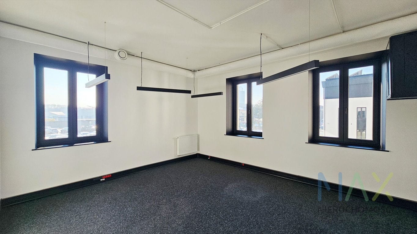 Nowoczesne biuro 99 m² w Skawinie, klimatyzacja, parking Skawina, Strefa Gospodarcza  110m2 Foto 1