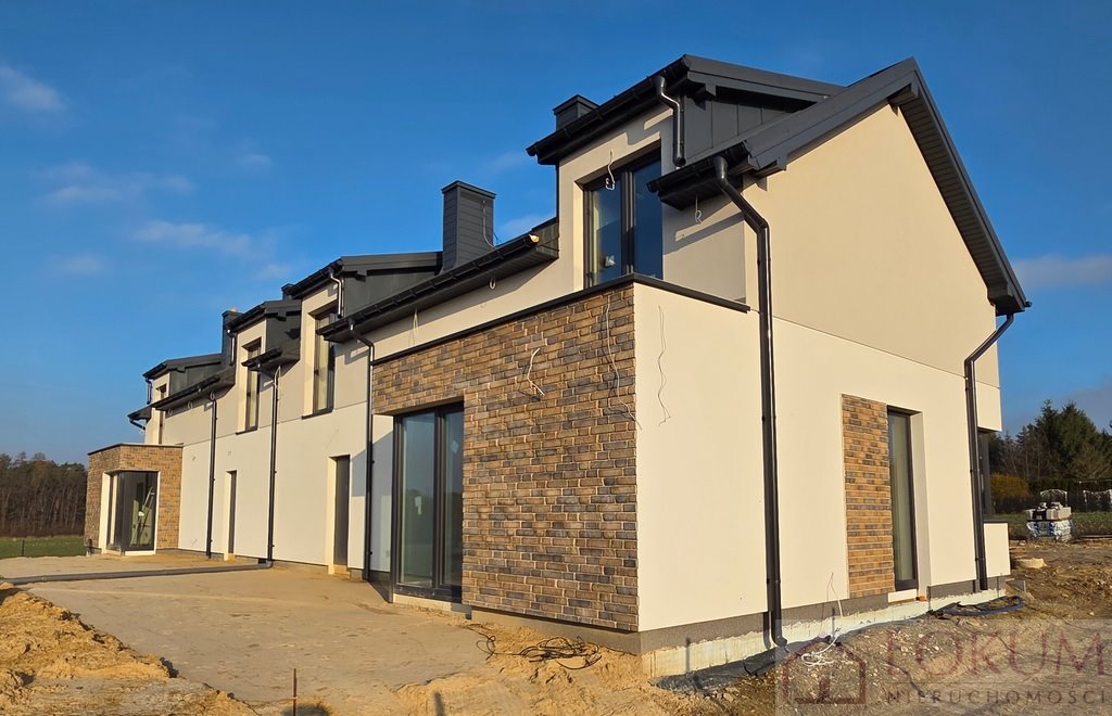 Dom bliźniak z dużym ogrodem i garażem w Prawiednikach Lublin  137m2 Foto 1