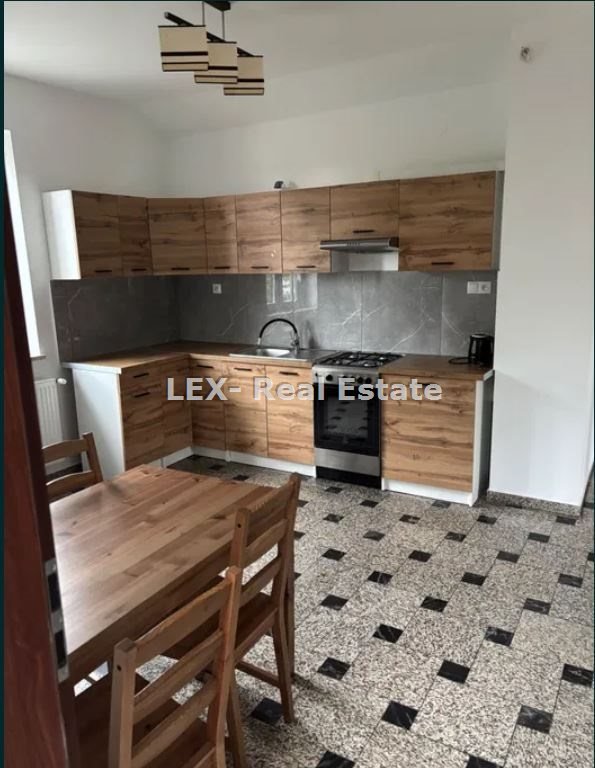 Mieszkanie trzypokojowe na wynajem Kanie  100m2 Foto 1