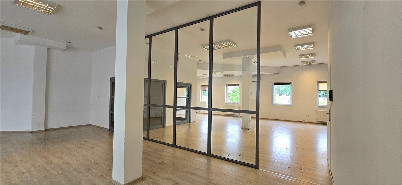 Lokal biurowo-usługowy 206 m² w Rybniku, dostępny od zaraz Rybnik, Prosta  206m2 Foto 1