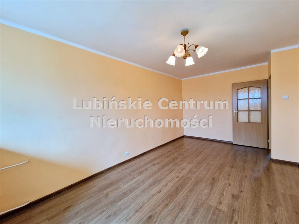 Mieszkanie dwupokojowe na sprzedaż Lubin, Centrum  46m2 Foto 1