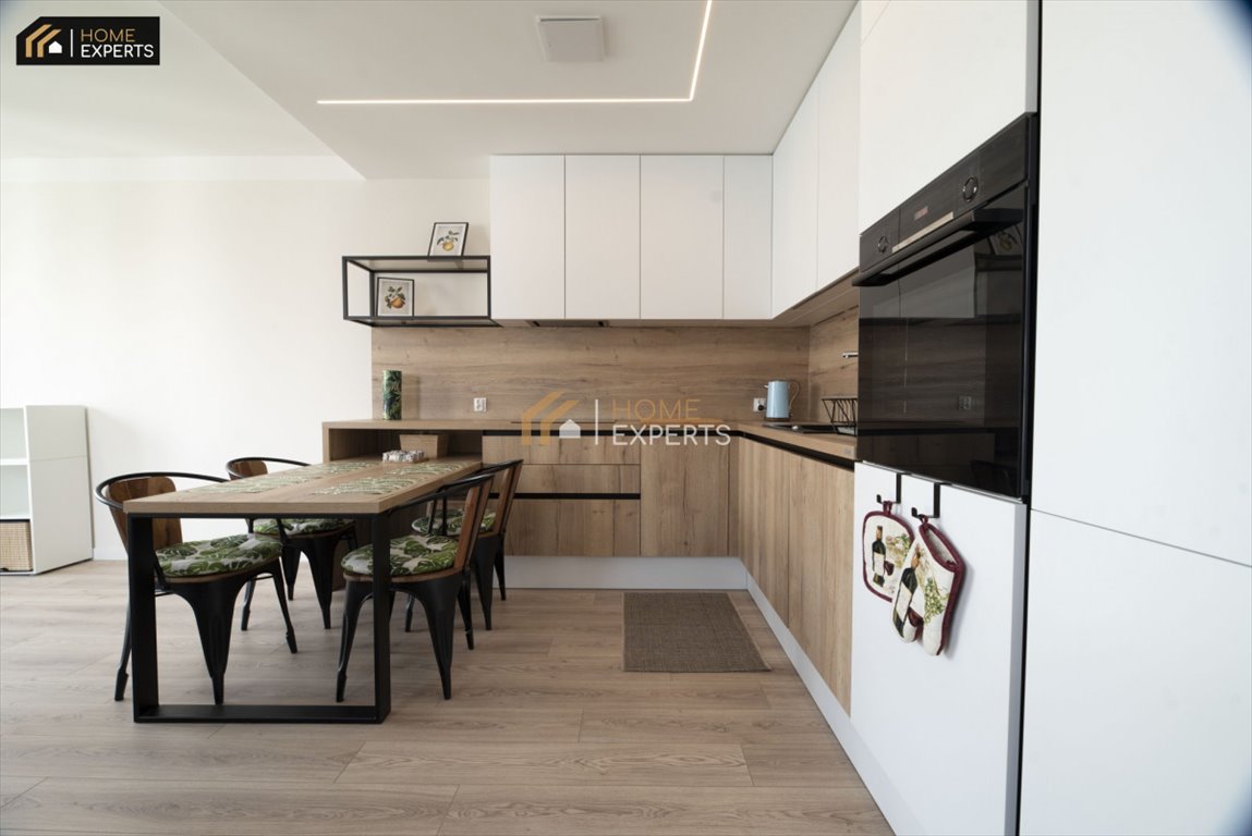 Przestronny 3-pokojowy apartament z tarasem, garażem i szybkim internetem Gdańsk, Wrzeszcz, Edwarda Stachury  80m2 Foto 1