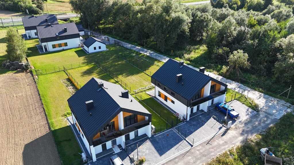 Dom na sprzedaż Trzciana  95m2 Foto 1