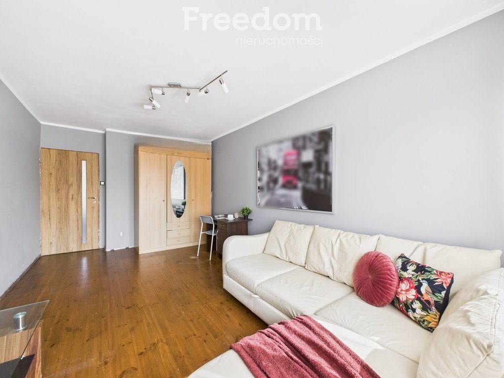 Mieszkanie trzypokojowe na sprzedaż Olsztyn, Wincentego Pstrowskiego  59m2 Foto 1