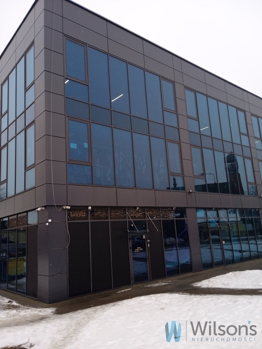 Lokal użytkowy 137 m² na parterze w luksusowym budynku Radom, Maratońska  137m2 Foto 1