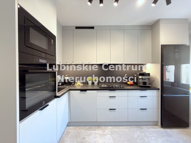 Polecam przestronne 3 pokoje z balkonem, gotowe do wprowadzenia Lubin, Centrum  52m2 Foto 1