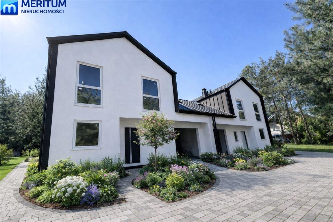 Wyjątkowy bliźniak z garażem i dużą działką, 7 pokoi Osowiec  156m2 Foto 1