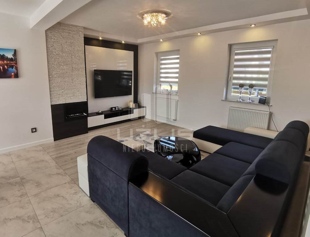 Dom na sprzedaż Zblewo, Przy Stadionie  156m2 Foto 1