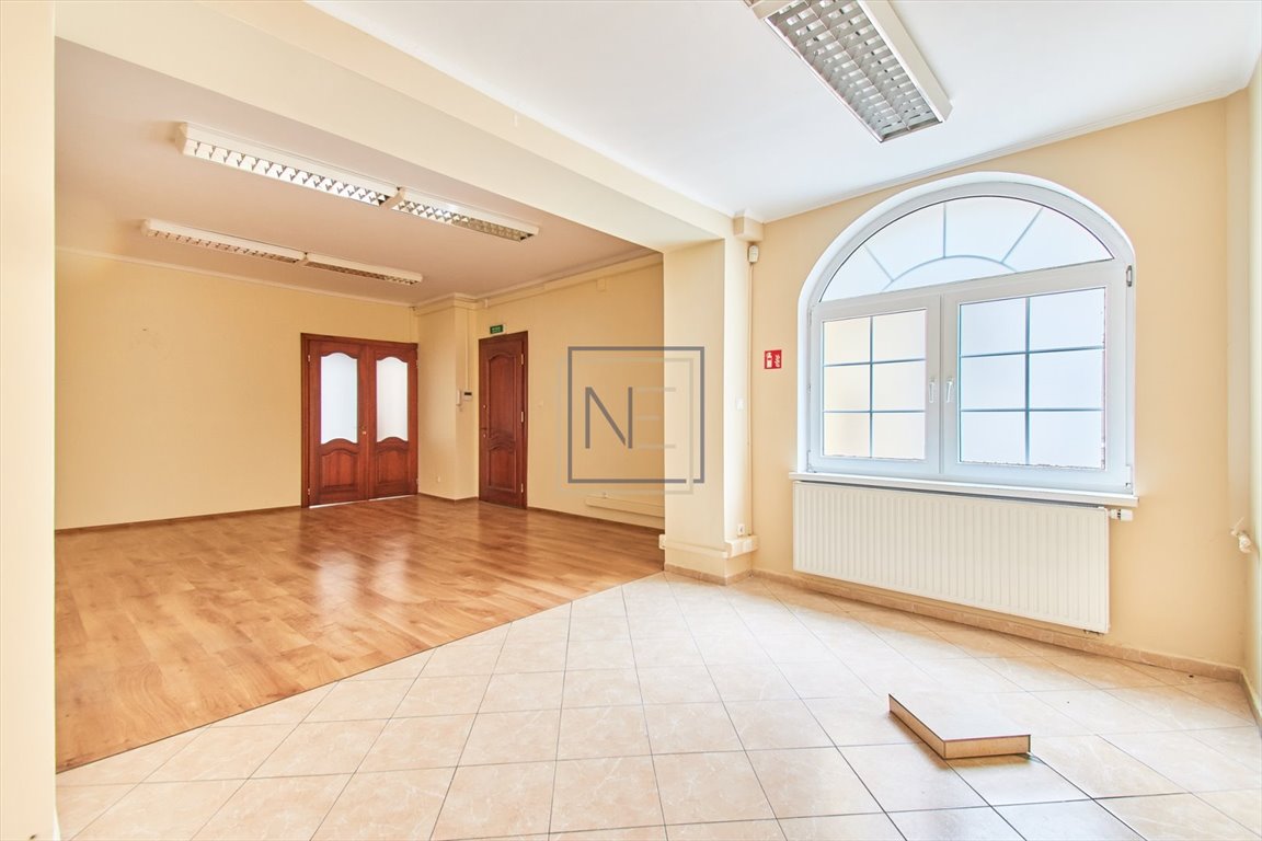 Nowoczesne biuro 120 m2 w odrestaurowanej kamienicy w Centrum Bydgoszcz, Centrum  120m2 Foto 1