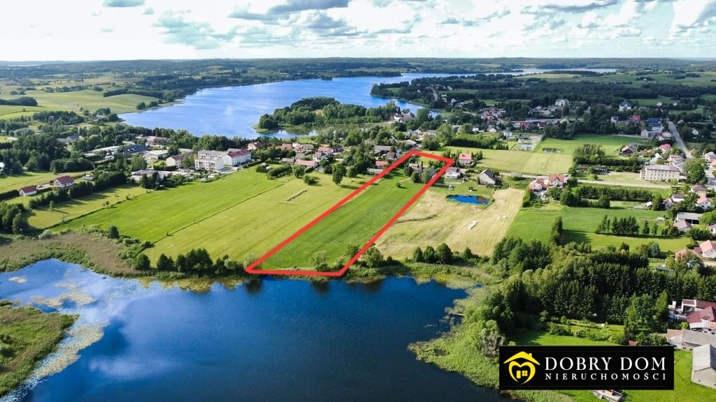 Dom z widokiem na jezioro i 57 m linii brzegowej Wiżajny  100m2 Foto 1