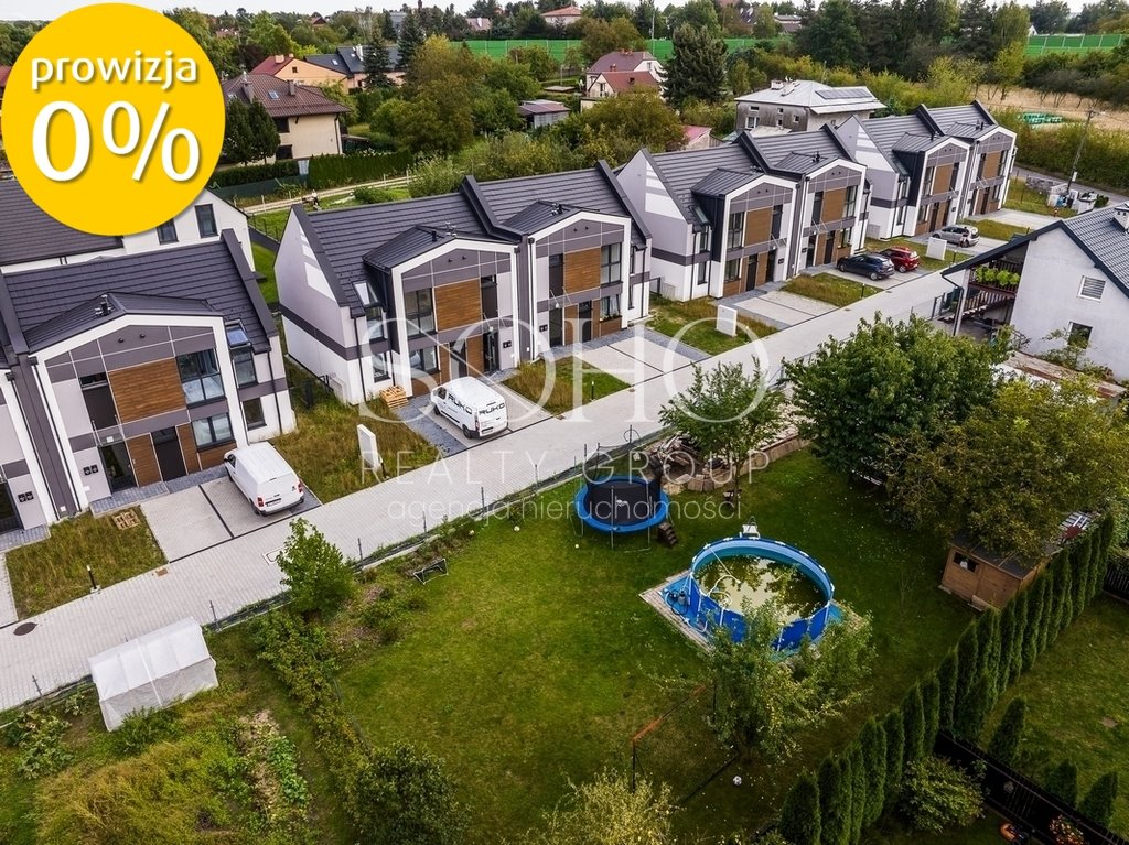 Mieszkanie czteropokojowe  na sprzedaż Rząska, Półkole  69m2 Foto 1