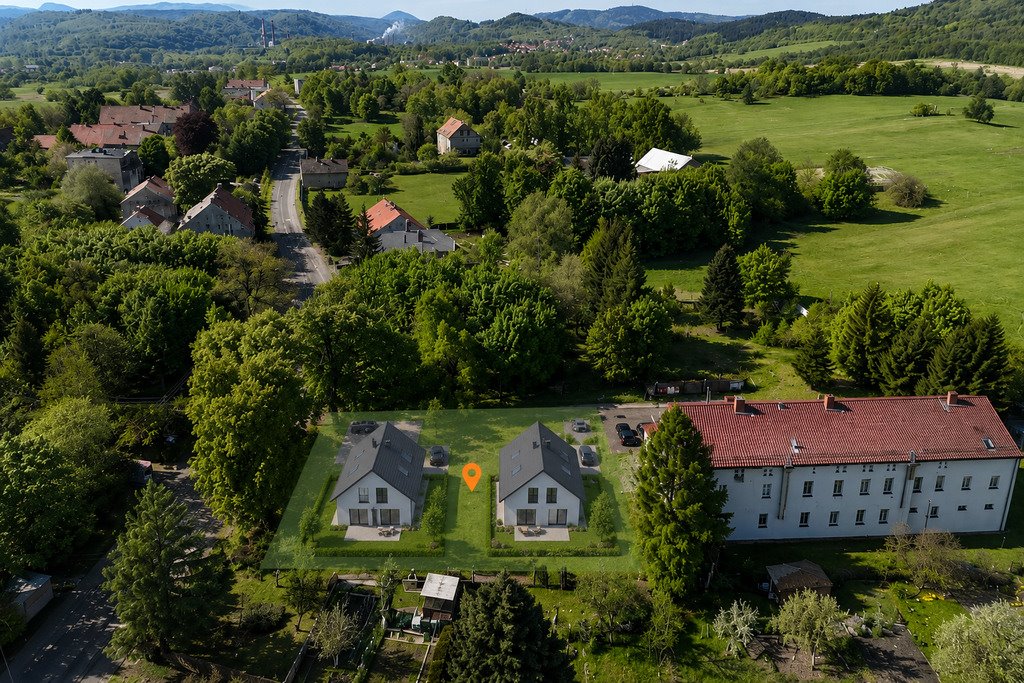 Działka z WZ na 2 domy | Media | Widok na Chełmiec Wałbrzych, gen. Władysława Andersa  958m2 Foto 1