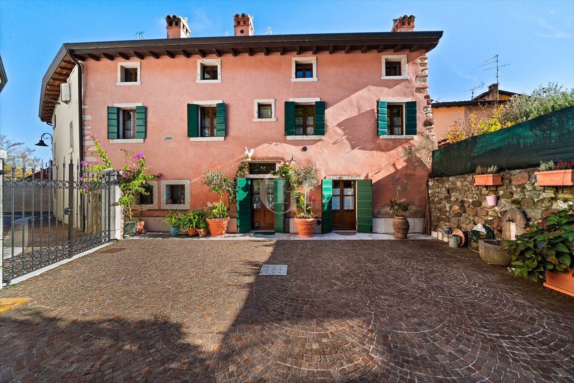 Dom na sprzedaż Włochy, Affi  151m2 Foto 1