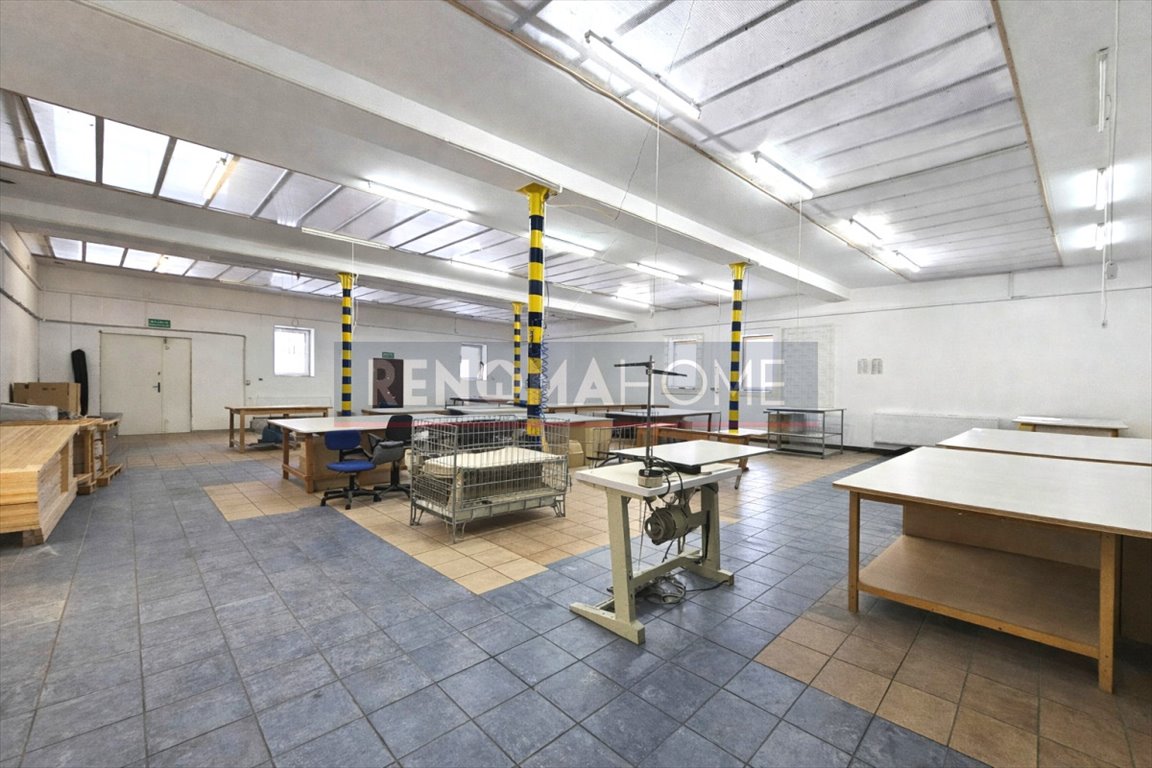 Lokal użytkowy 420 m² z halami i biurem, gotowy do działalności Chełmsko Śląskie  420m2 Foto 1