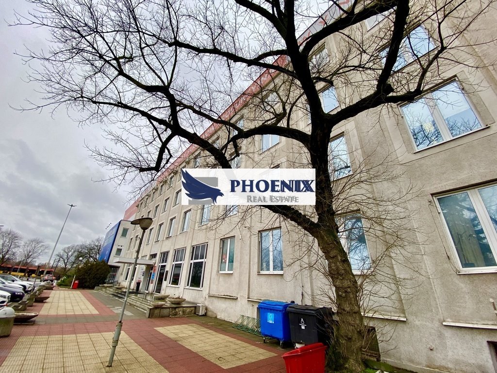 Nowoczesny biurowiec 298 m2 z dobrym doświetleniem i parkingiem Warszawa, Praga-Północ, Jagiellońska  298m2 Foto 1