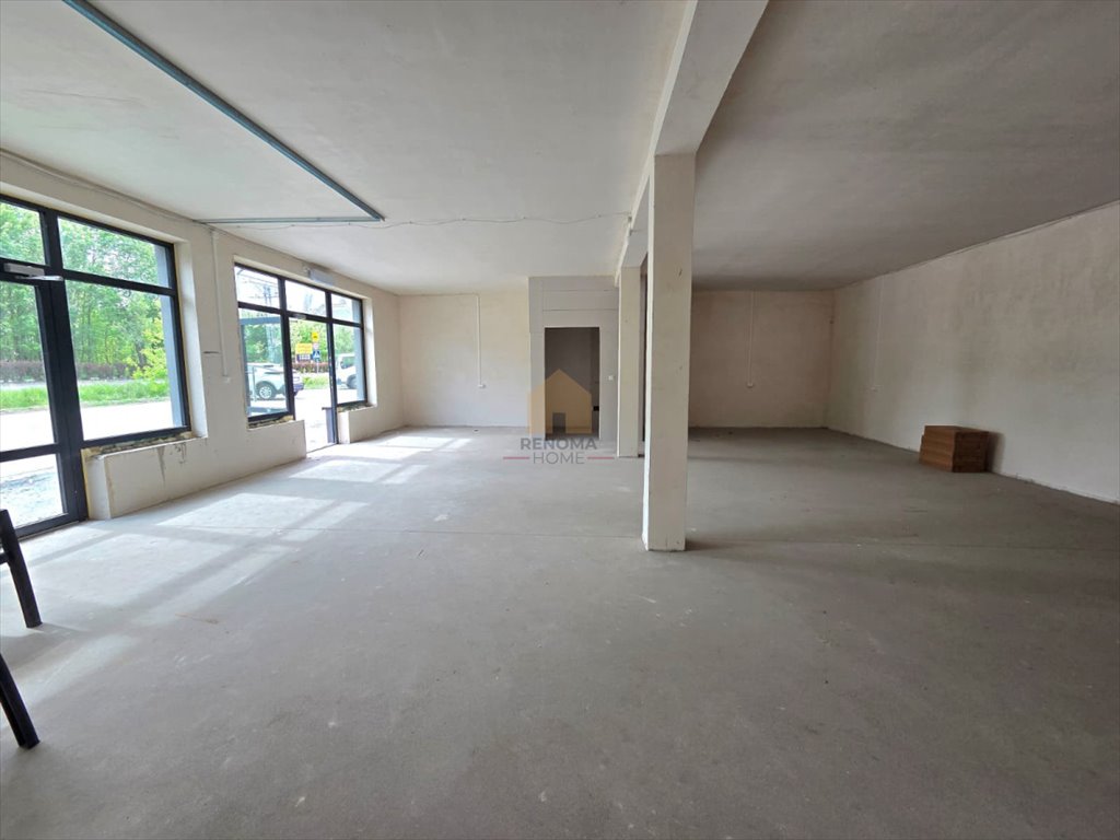 Polecam przestronny lokal 106 m² z dużą witryną i możliwością aranżacji Wrocław, Jagodno, Jana Kiepury  106m2 Foto 1
