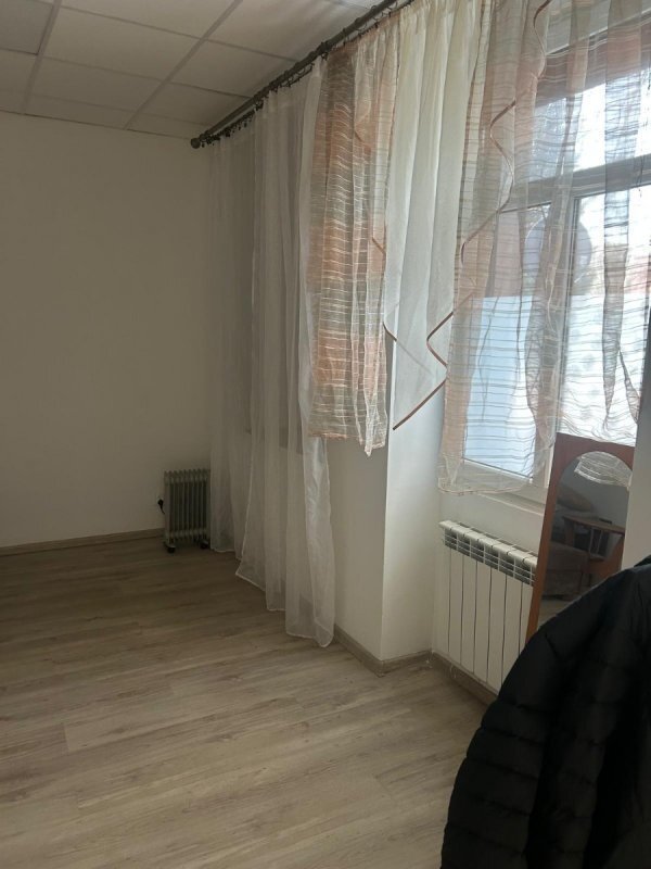 Przestronne 32,5 m² po remoncie, blisko centrum, z komórką Żyrardów  33m2 Foto 1