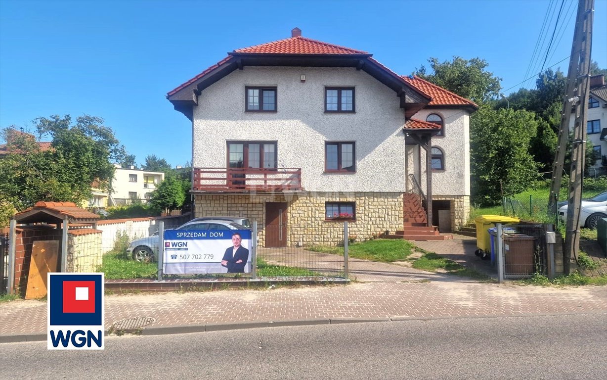 Przestronny dom 257 m2 z 13 pokojami, inwestycja lub rodzina Rumia, Kamienna  257m2 Foto 1