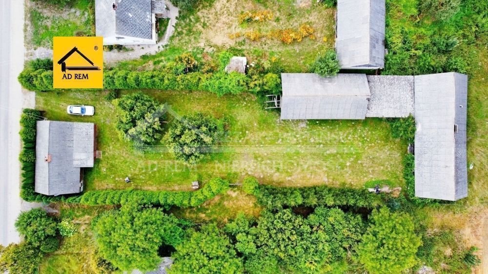Na sprzedaż siedlisko z domem 80 m² i zabudowaniami w Siennicy Różanej Siennica Różana, Siennica Różana  5 818m2 Foto 1