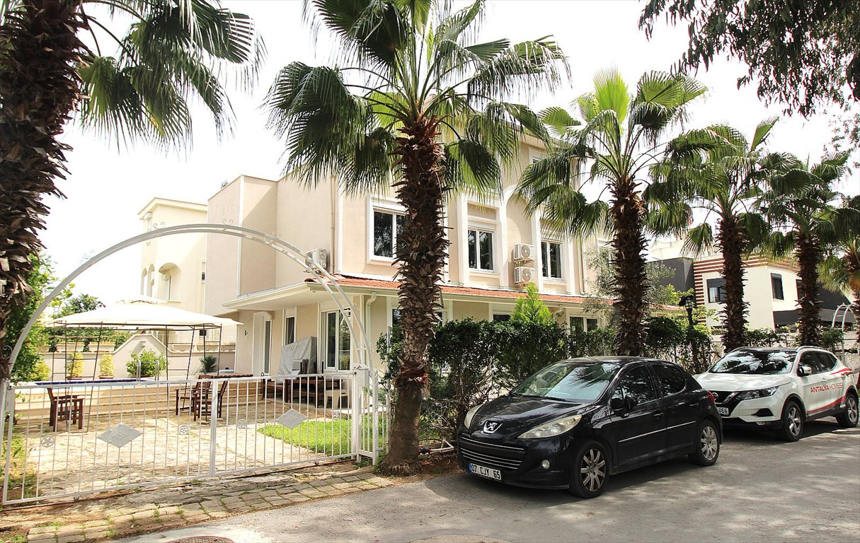 Umeblowana willa z basenem i tarasem blisko morza Turcja, Kadriye, Kadriye, Serik, Antalya  440m2 Foto 1