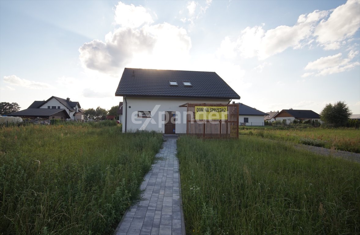 Dom na sprzedaż Dąbrówki  146m2 Foto 1